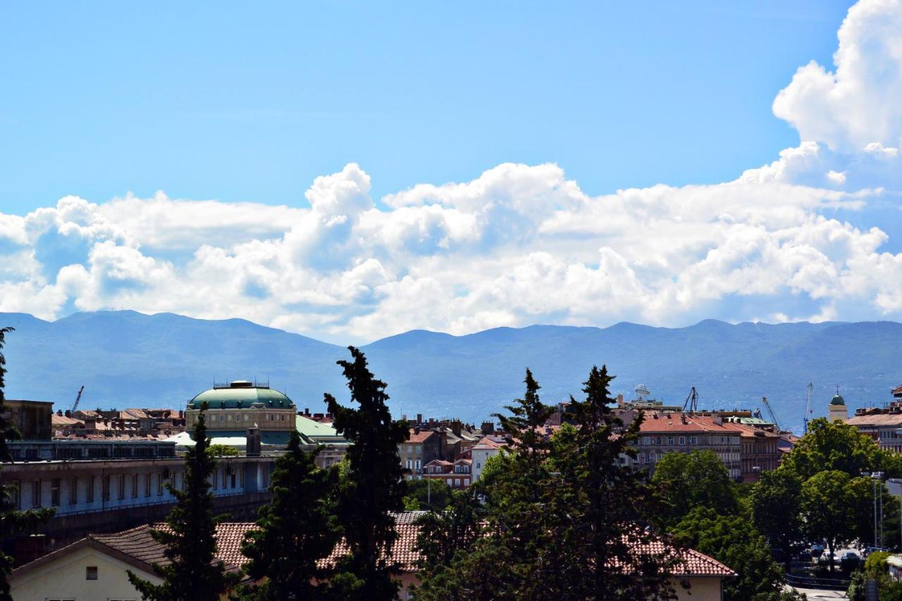 Center Vibes Lux Apartman Fiume Kültér fotó
